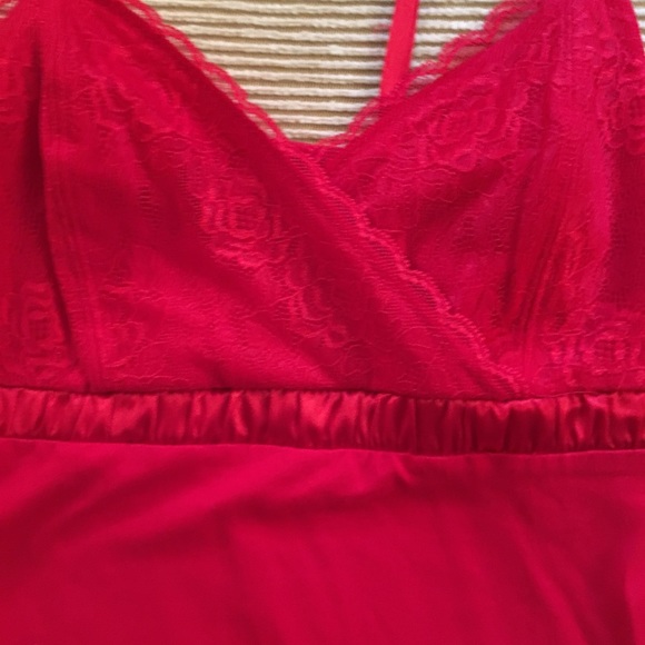 🆕 Red Lace Cami Tank Worthington ❤️💗 - Picture 2 of 5